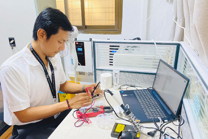Service Engineer Team