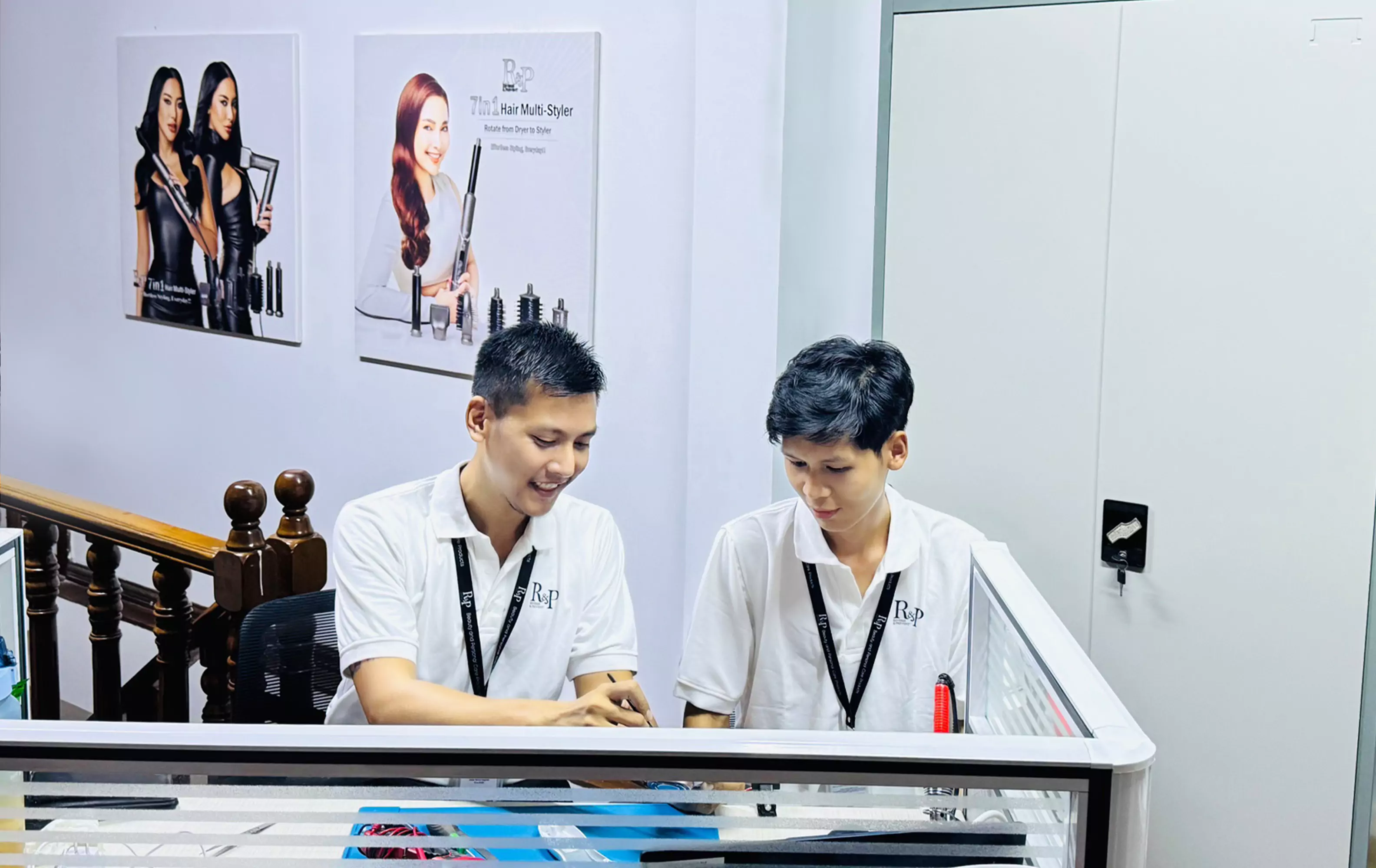 Service Engineer Service