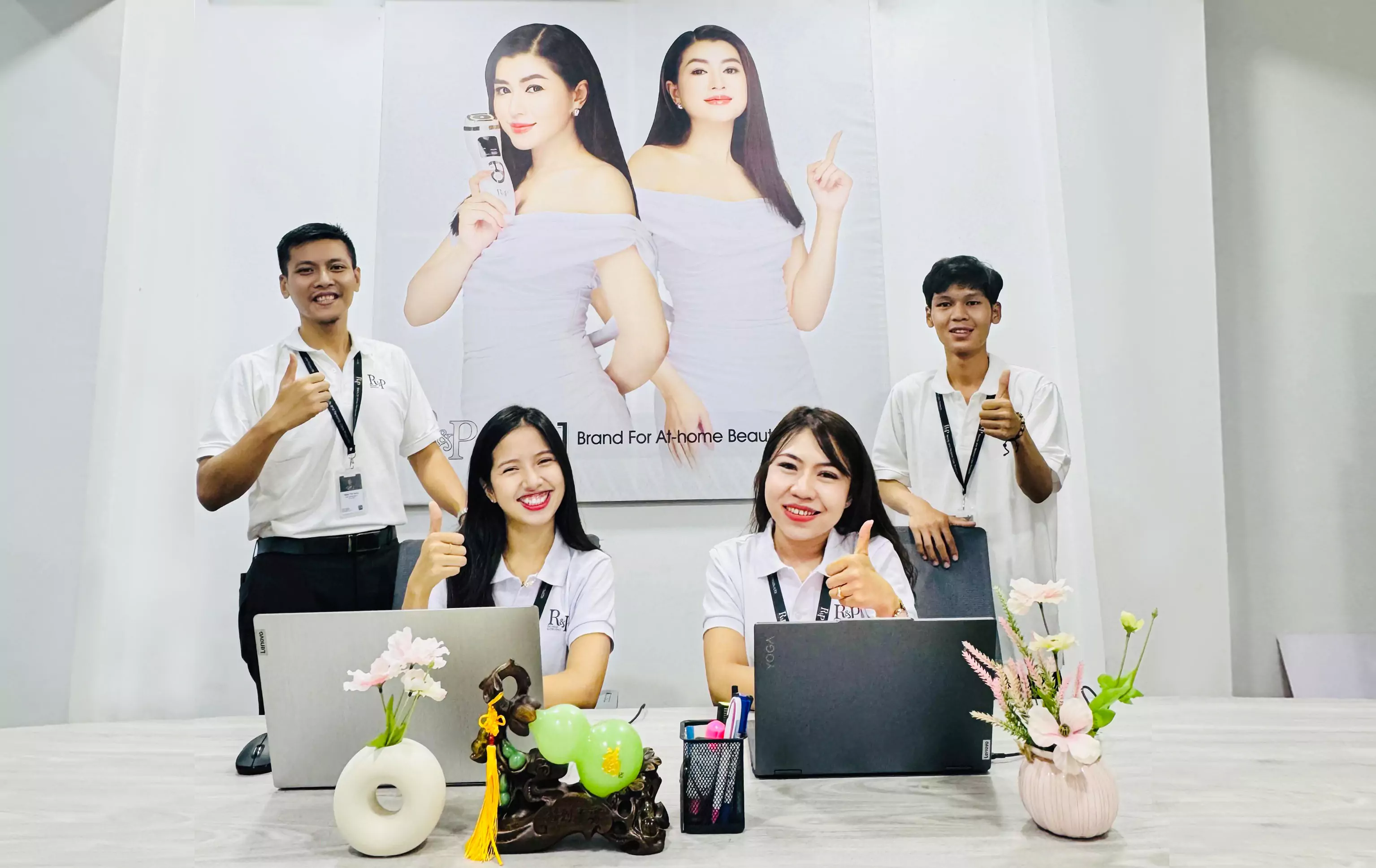 Service Engineer Team